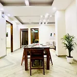 Bluo Modern 3Bhk Rohini - Lift , Parking , Balcony